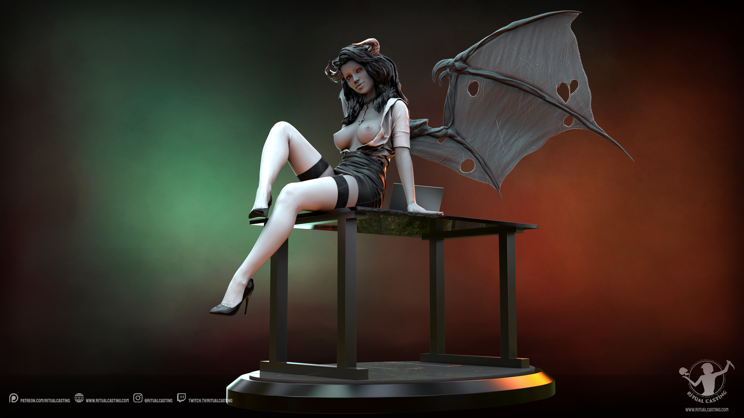 Sarysa V2 Statue