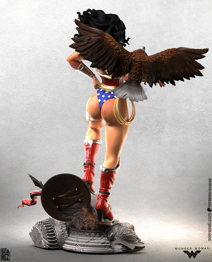Wonder Woman Statue
